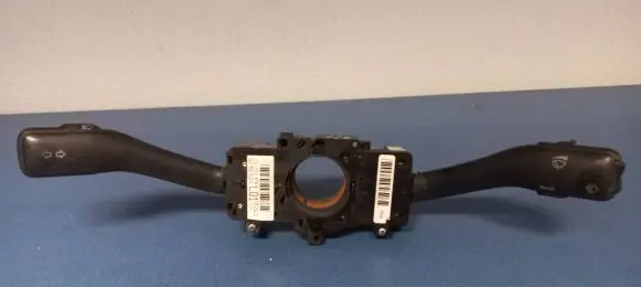 Volkswagen PASSAT B5.5 Indicator stalk 4BO953503G