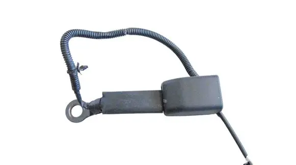 Infiniti Q50 Front seatbelt buckle