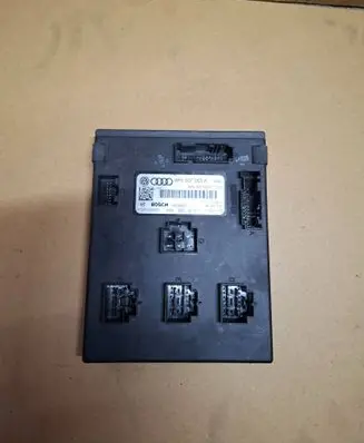 Audi A4 S4 B8 8K Comfort/convenience module 8K0907063K