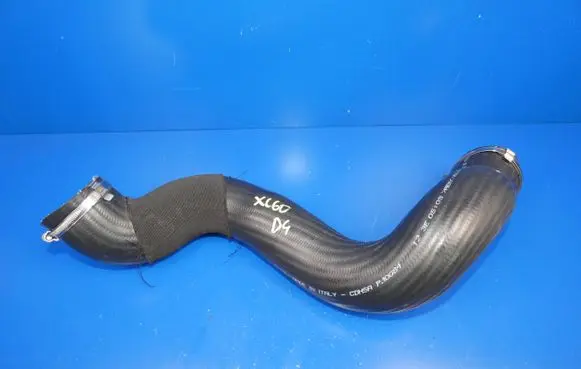 Volvo XC60 Intercooler hose/pipe