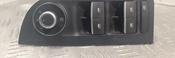 Alfa Romeo Giulia Electric window control switch 01561291710