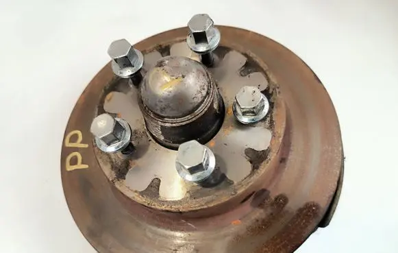 Chevrolet Corvette Front wheel hub spindle knuckle