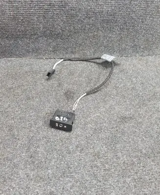 BMW 3 E90 E91 AUX in-socket connector 6930561 9231763