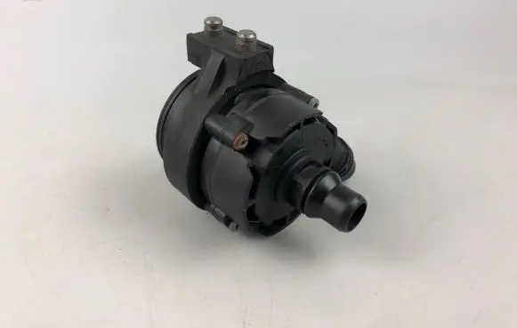 BMW 1 F20 F21 Electric auxiliary coolant/water pump 8605322 9027902
