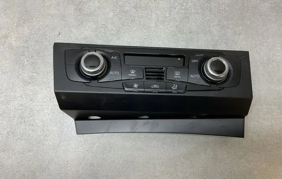 Audi A4 S4 B8 8K Climate control unit 8K2820043BA