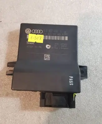 Audi A6 S6 C6 4F Gateway control module 4L0907468B 4L0910468A