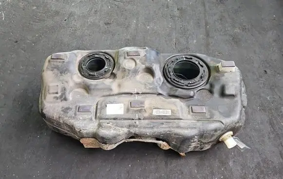 Jeep Cherokee Fuel tank 68109900AB IMPRK1562149
