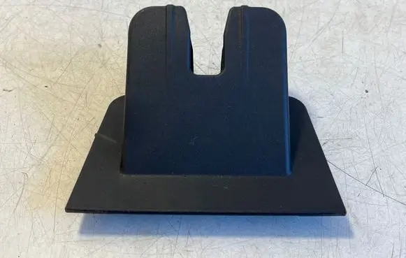 Audi Q2 - Tailgate/boot lid lock trim 81A827520A
