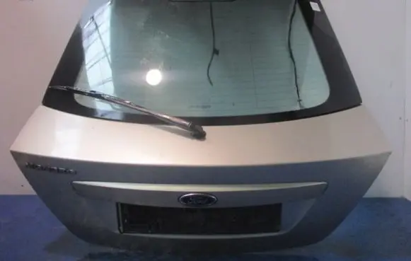 Ford Mondeo Mk III Tailgate/trunk/boot lid