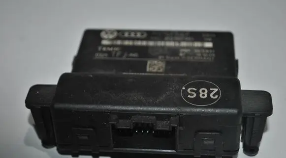 Skoda Octavia Mk2 (1Z) Gateway control module 1K0907530F