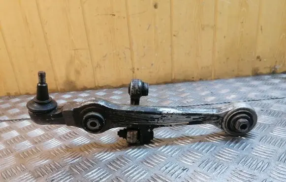 Skoda Superb B5 (3U) Front lower control arm/wishbone