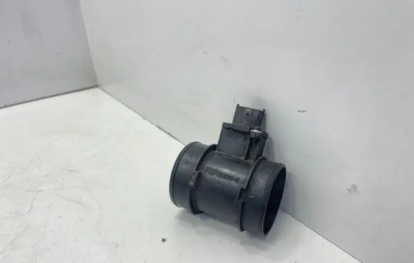 Opel Zafira B Mass air flow meter 55350048