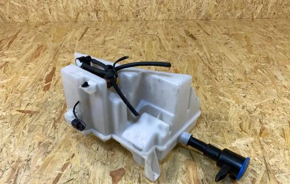 Jaguar I-Pace Windshield washer fluid reservoir/tank M9D317B613A 1076211