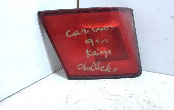 Mitsubishi Carisma Tailgate rear/tail lights