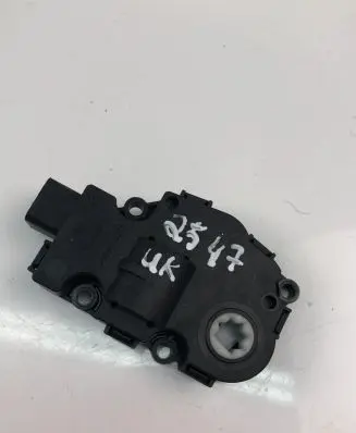BMW 1 F20 F21 Intake manifold valve actuator/motor EFB431