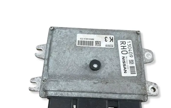 Nissan Qashqai Engine control unit/module MEC940220 130409 BEM333400