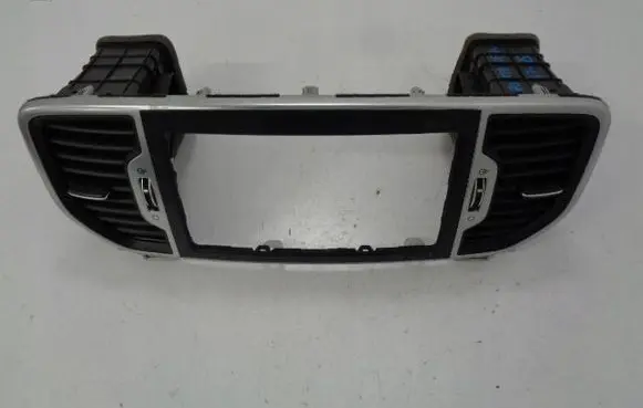 KIA Sportage Dashboard center trim panel 84740-F14200
