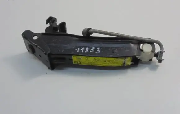 Skoda Fabia Mk1 (6Y) Lift Jack 6Y0011031