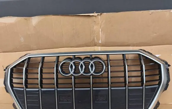 Audi Q3 F3 Front bumper upper radiator grill 83A853651E 83A853651F