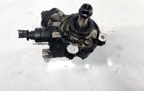 Fuel injection high pressure pump