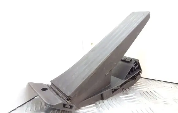 BMW 5 F10 F11 Accelerator throttle pedal 686078401