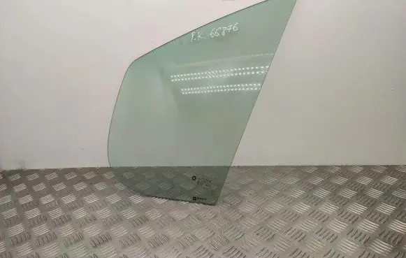 Opel Vivaro Front door vent window glass four-door 43R00049