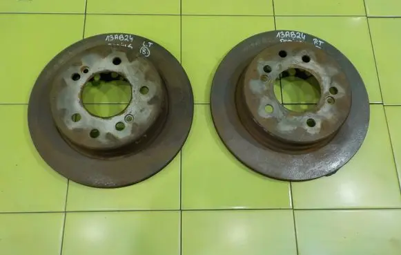 SsangYong Rodius Front brake disc TARCZE