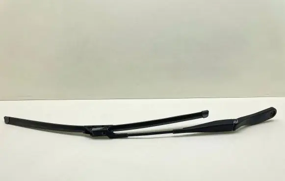 Volvo V50 Windshield/front glass wiper blade 31253996