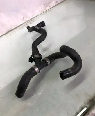 Volvo XC60 Engine coolant pipe/hose 31368145
