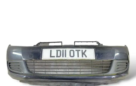 Volkswagen Golf VI Front bumper