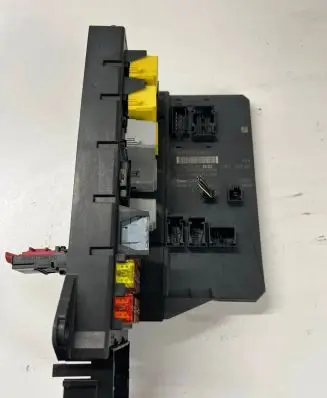 Mercedes-Benz Sprinter W906 Fuse module A9069003502 A9069014500 A9069024301