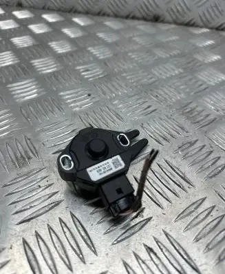 Hyundai Tucson TL Clutch pedal sensor 93840B2100