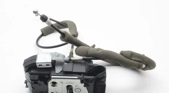 Nissan Note (E12) Coupe door lock (next to the handle) 