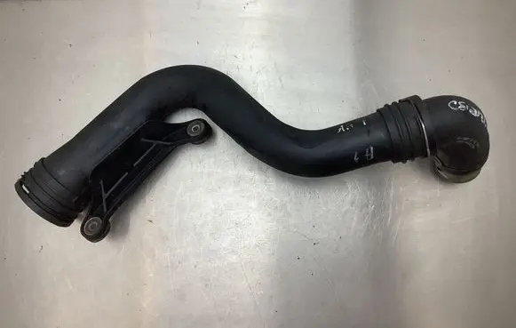 Audi A3 S3 8P Intercooler hose/pipe 1T0145790B 110493A