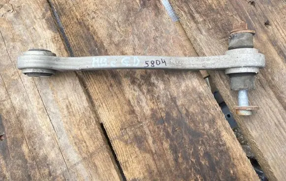 Mercedes-Benz C W205 Rear control arm 20402