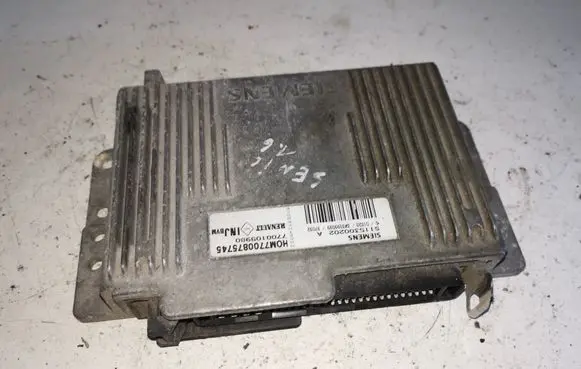 Renault Scenic I Engine control unit/module 7700875745 7700105980 S115300202A