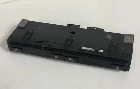 BMW 5 E60 E61 Seat heating switch 6952480