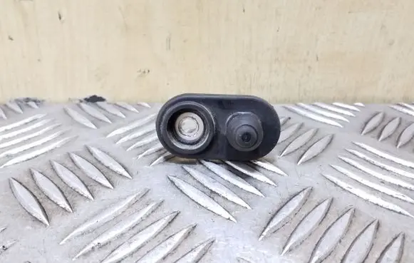 Toyota Yaris Verso Front door sensor 