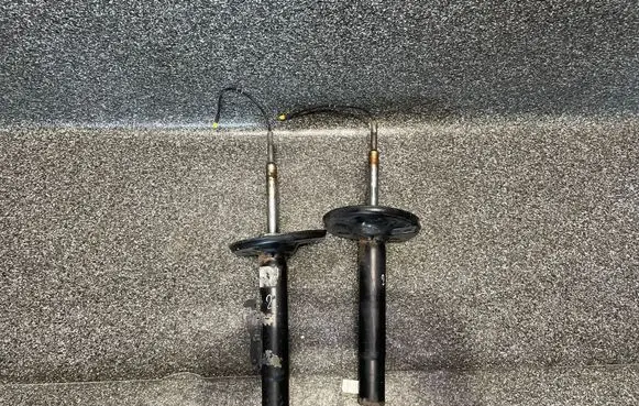 Porsche 911 997 Front shock absorber/damper 997343045