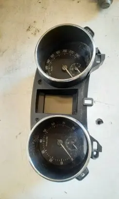 Skoda Yeti (5L) Speedometer (instrument cluster) 5L0920840B 0973927636 A2C53296334
