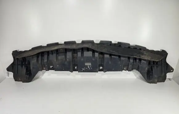 Toyota Auris E180 Front bumper skid plate/under tray 5261802040