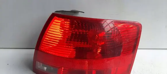 Audi A4 S4 B7 8E 8H Rear/tail lights 8E9945096F