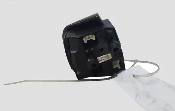 Volvo V70 Steering wheel buttons/switches 30739640