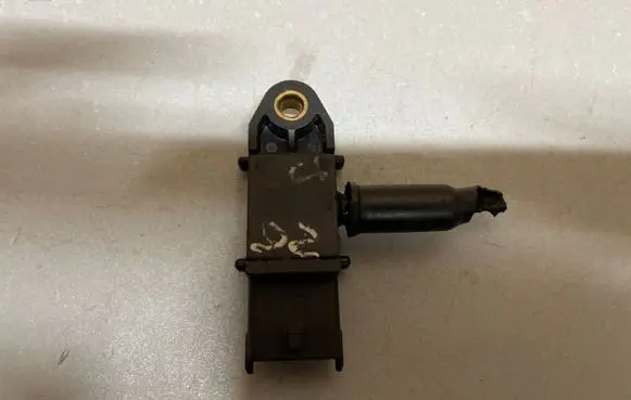 Opel Astra J Crankshaft position sensor 55566186