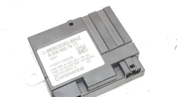 Mercedes-Benz C W205 Fuel injection pump control unit/module A0009007813