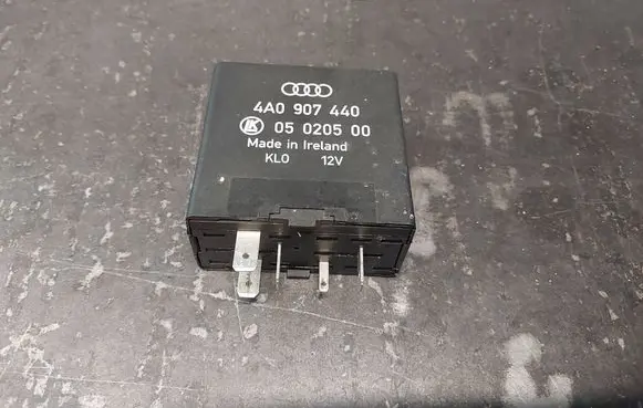 Volkswagen Golf IV Other relay 4A0907440 05020500 361