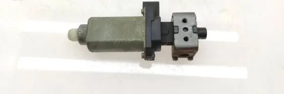 Subaru Legacy Seat adjustment motor 