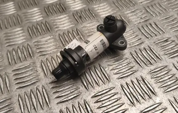 BMW 7 E38 Thermostat 11712247723