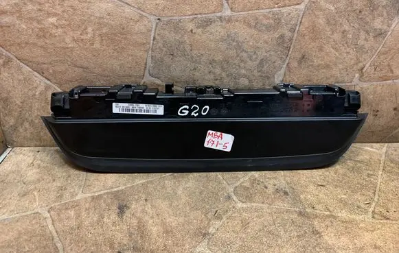 BMW 3 G20 G21 Third/center stoplight 7420460