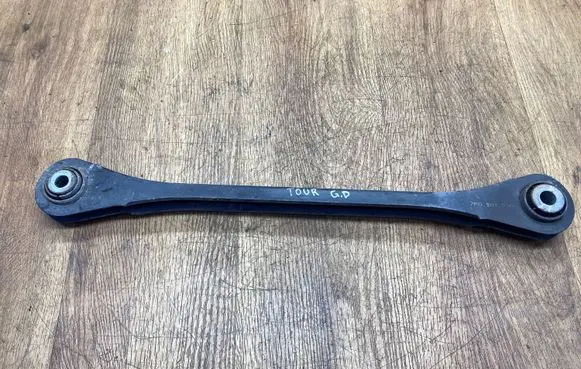 Volkswagen Touareg II Rear control arm 7P0501530